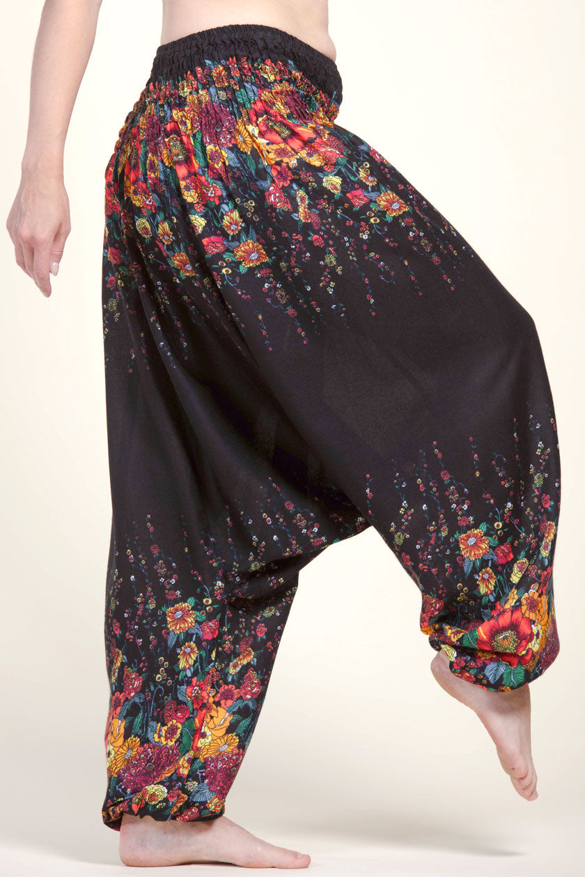 Floral Black Artisan Low Cut Haaremihousut - Berry Piper