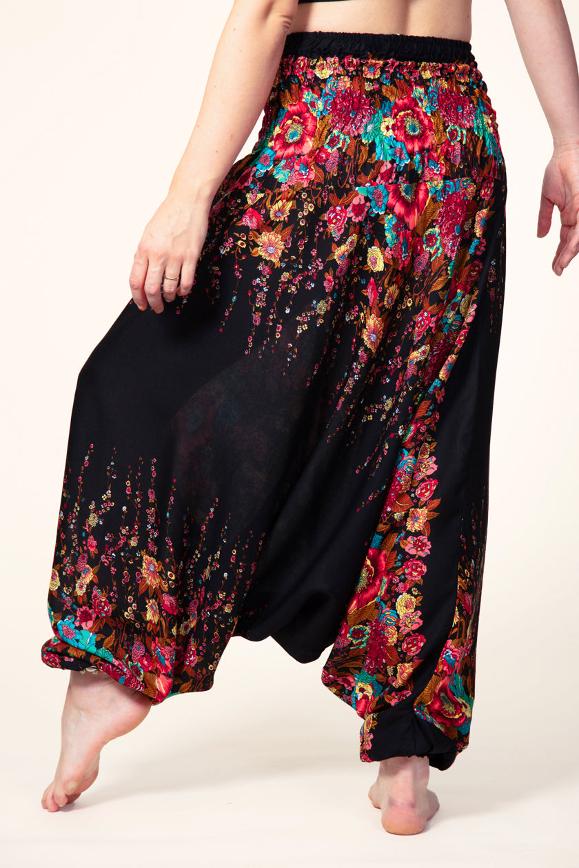 Floral Black Artisan Jumpsuit Haaremihousut - Berry Piper