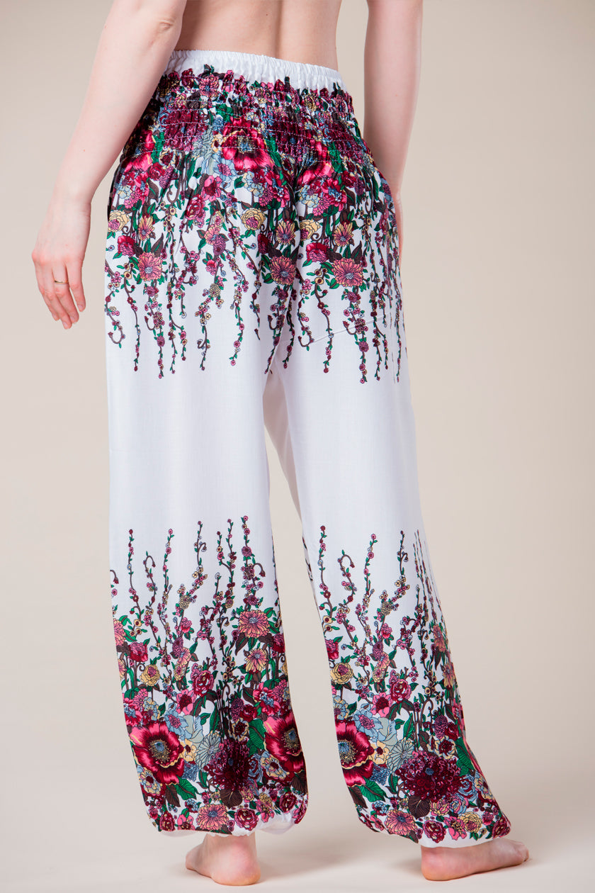 Floral White Artisan Haaremihousut - Berry Piper
