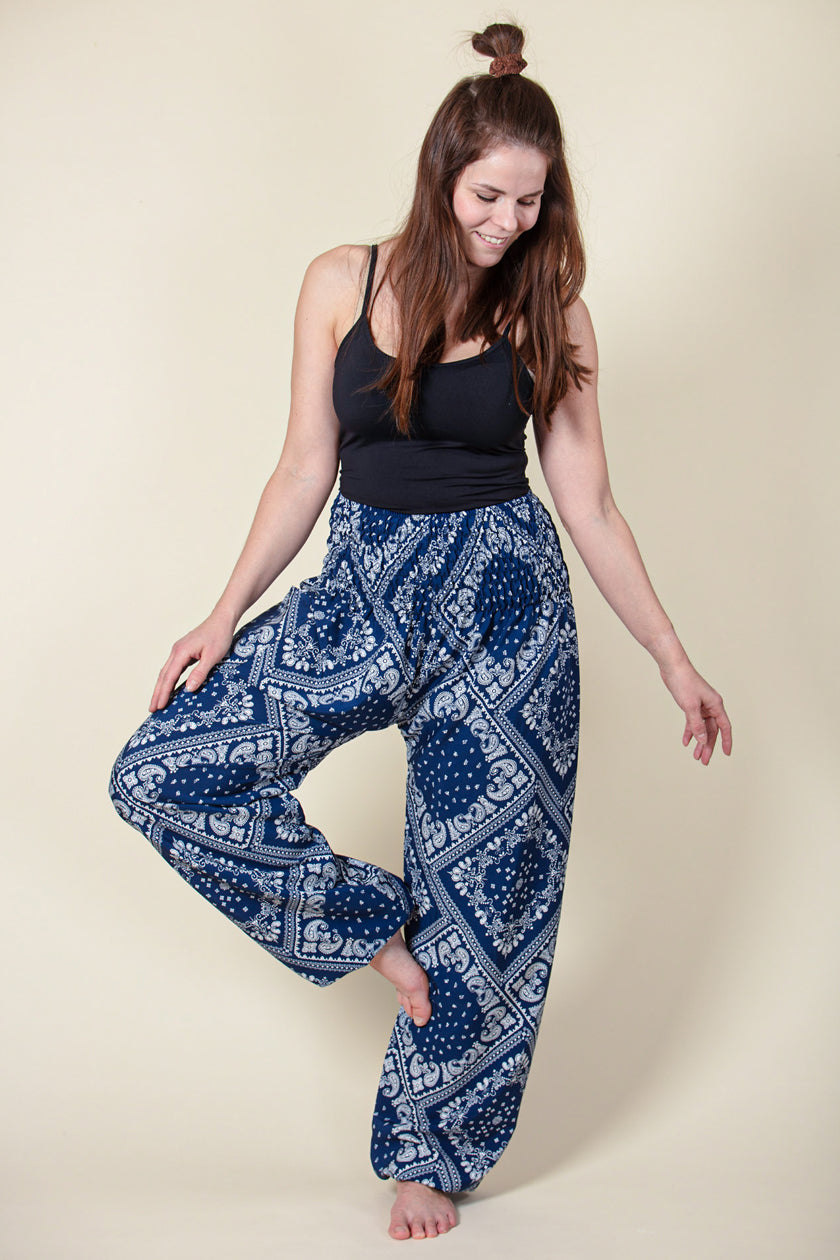 Extended Bandanna Paisley Navy Artisan Haaremihousut - Berry Piper