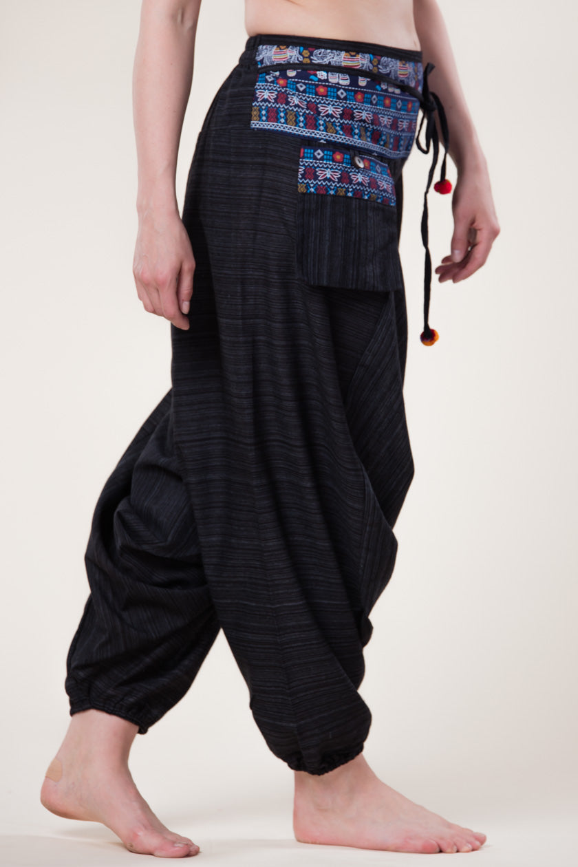 Pinstripe Elephant Black Hill Tribe Artisan Low Cut Haaremihousut - Berry Piper