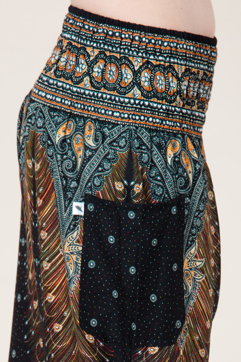 Peacock Feather Black Artisan Haaremihousut - Berry Piper