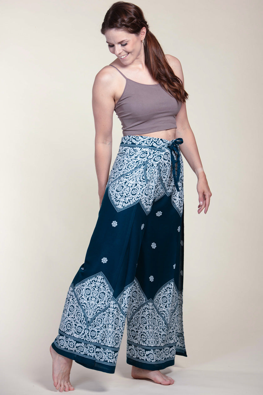 Border Vines Teal Artisan Wrap Palatsihousut - Berry Piper