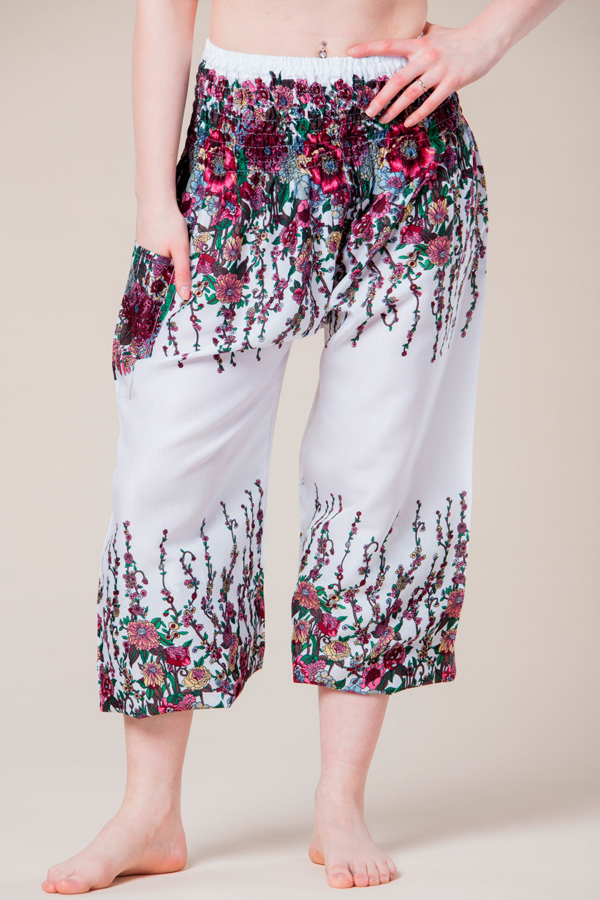 Floral White Artisan Haaremihousut - Berry Piper