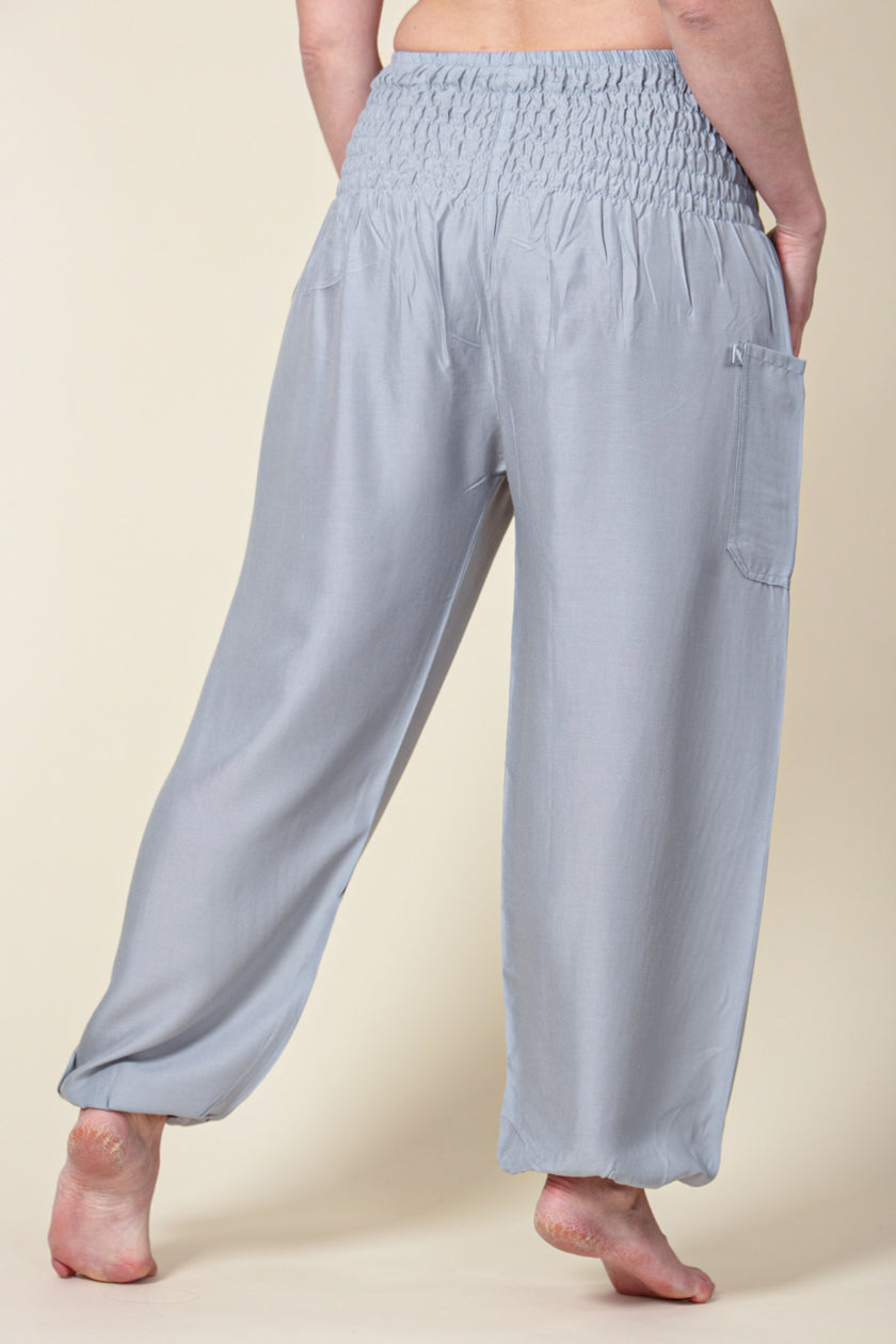 Boho Gray Artisan Haaremihousut - Berry Piper