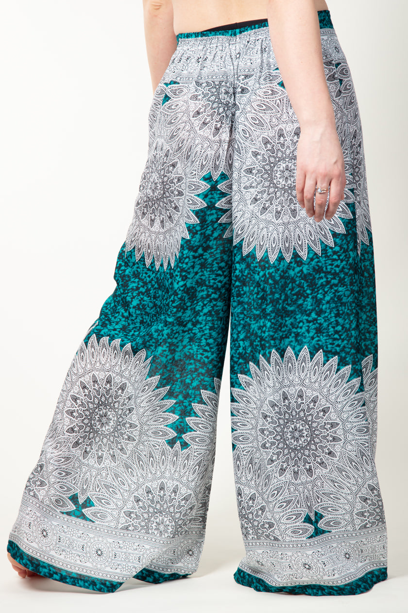 Teal Marble Mandala Artisan Palatsihousut - Berry Piper